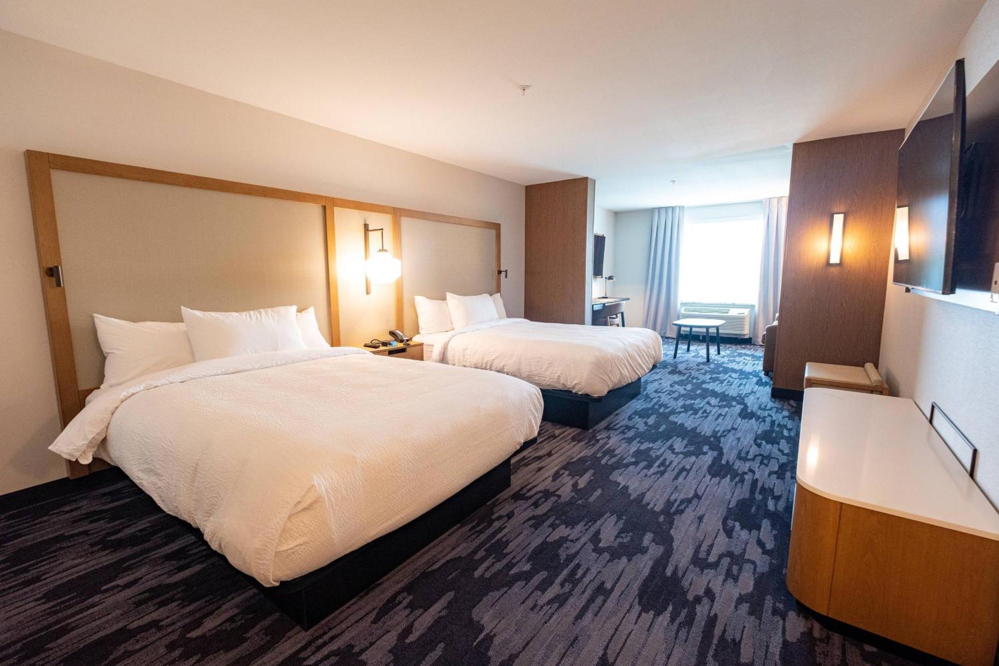 Fairfield By Marriott Inn & Suites Fond Du Lac Exterior photo